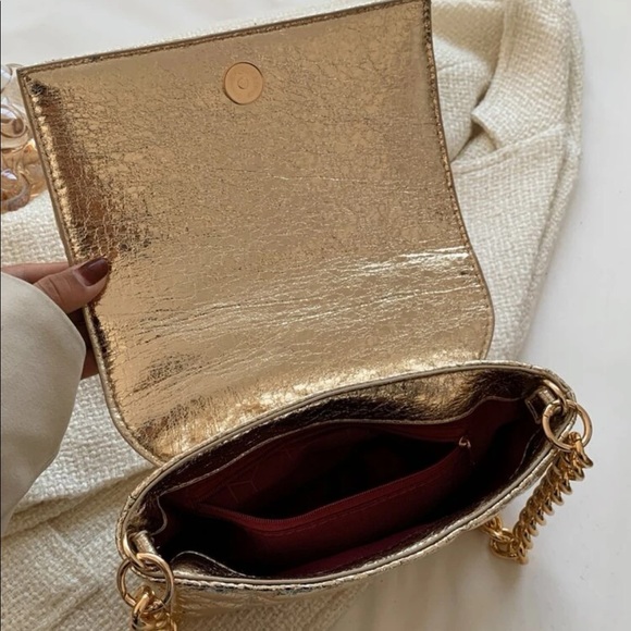 Gold Quilted chain handle shoulder handbag, purse bag - Picture 6 of 8